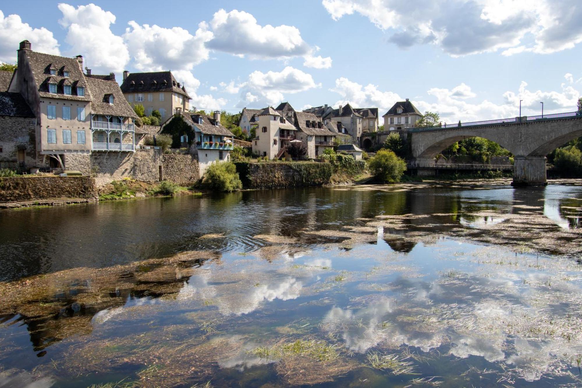 Maison D'Hotes Les Jardins Saint Eloi Le Lonzac 外观 照片