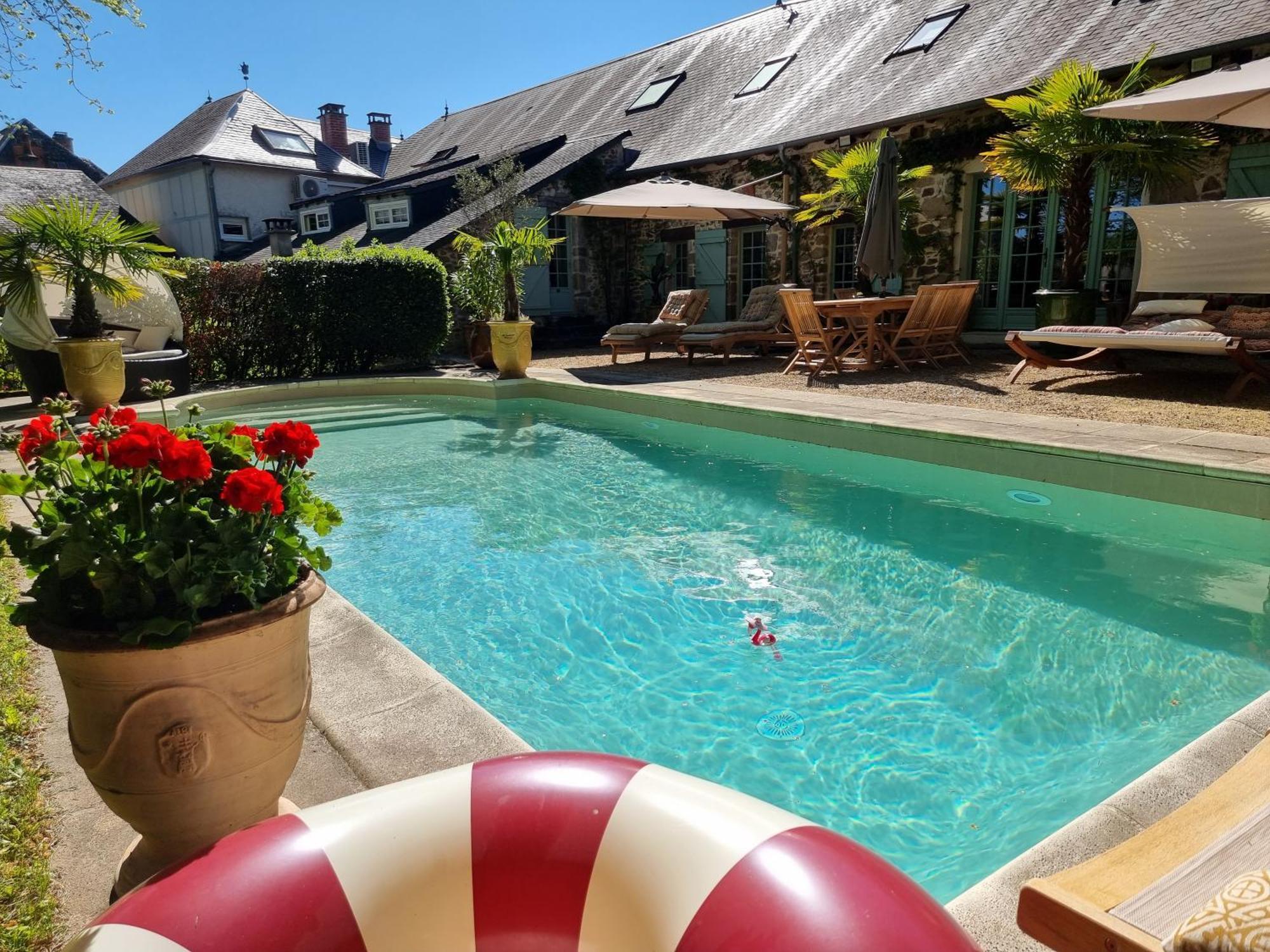 Maison D'Hotes Les Jardins Saint Eloi Le Lonzac 外观 照片
